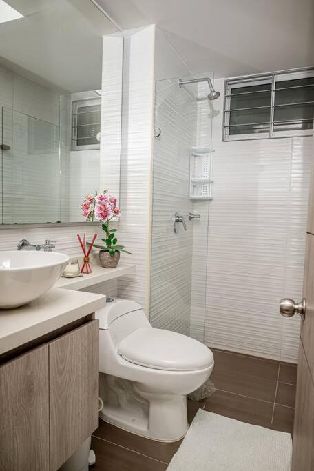 Marquis Enclave, With Pool Access And Ricaurte