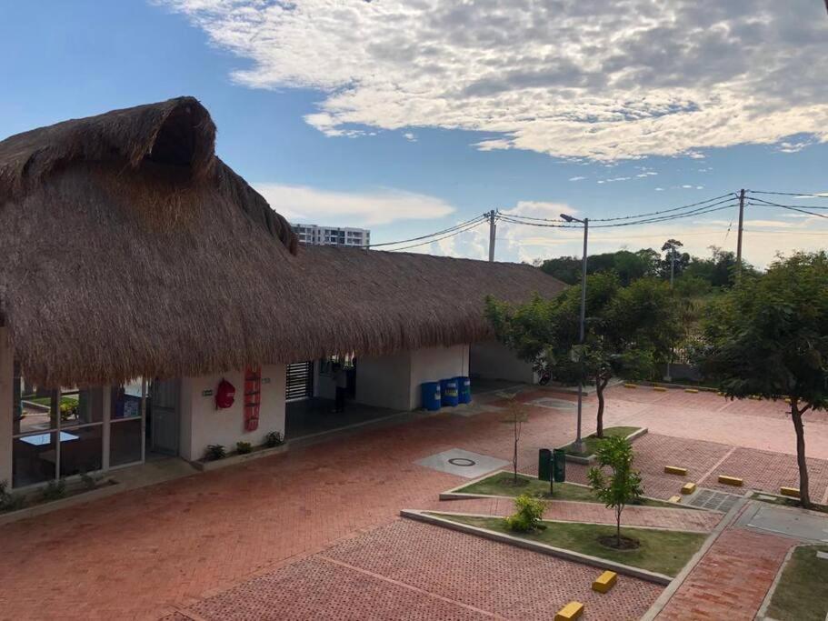 Marquis Enclave, With Pool Access And * Ricaurte