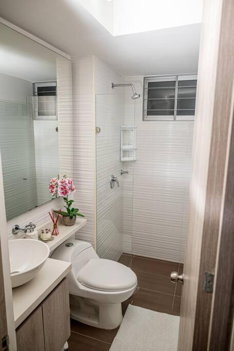 Marquis Enclave, With Pool Access And Ricaurte