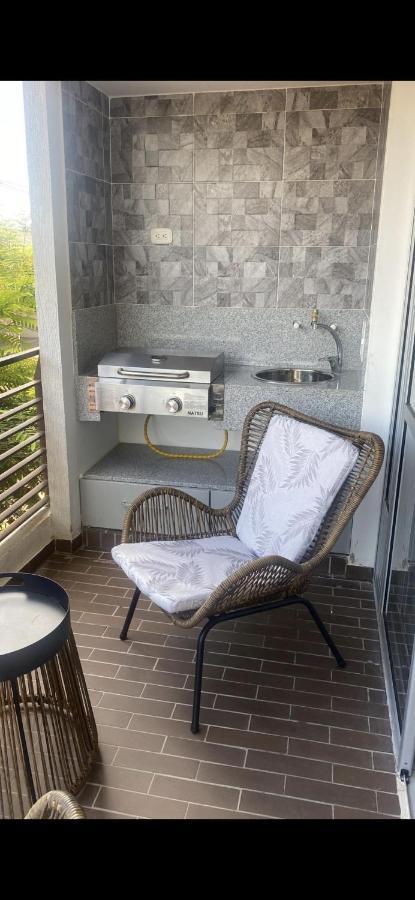 Apartment Marquis Enclave, With Pool Access And